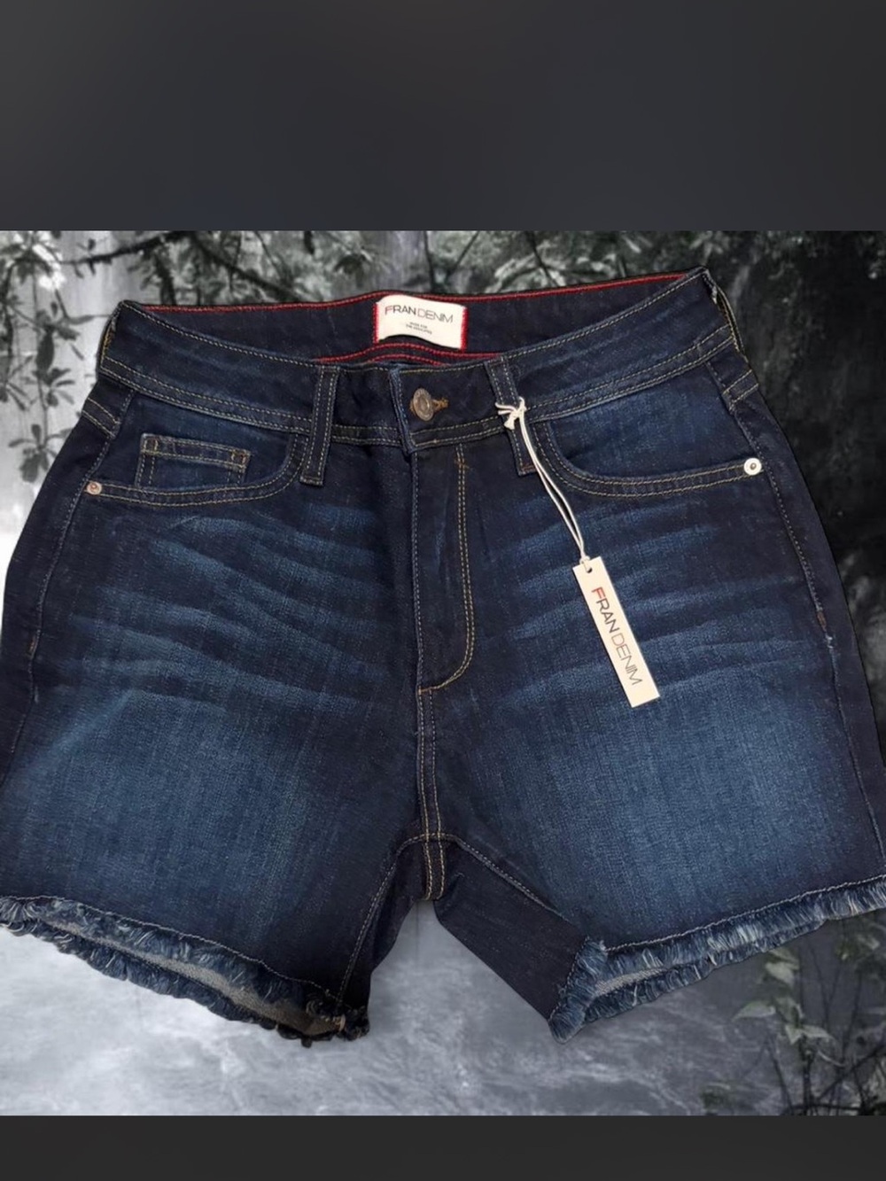 NWT Fran Denim "Lauren" Athletic Fit Shorts Size 26
